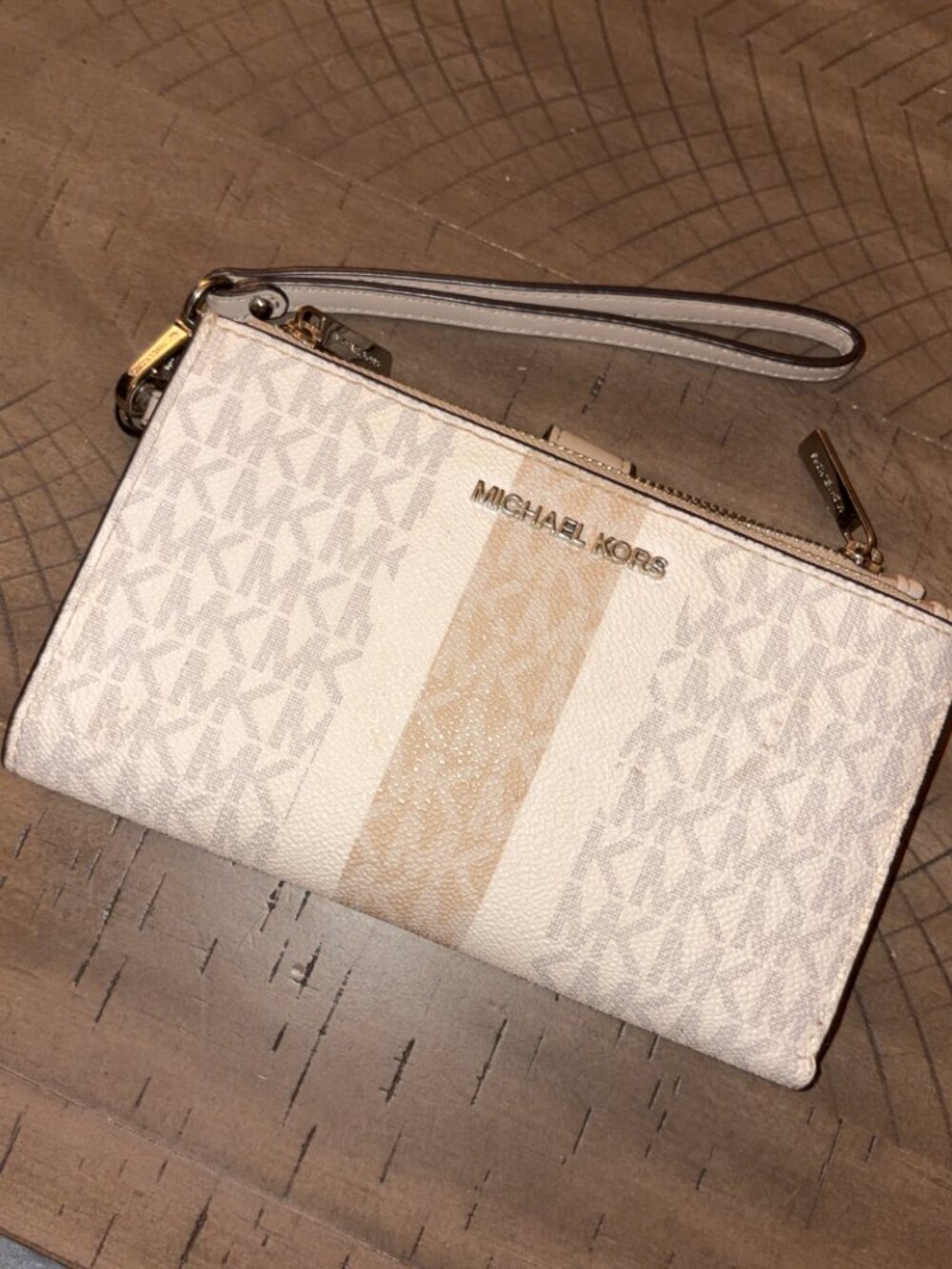 Michel Kors Jet Set Travel Signature Logo Smartphone Wallet